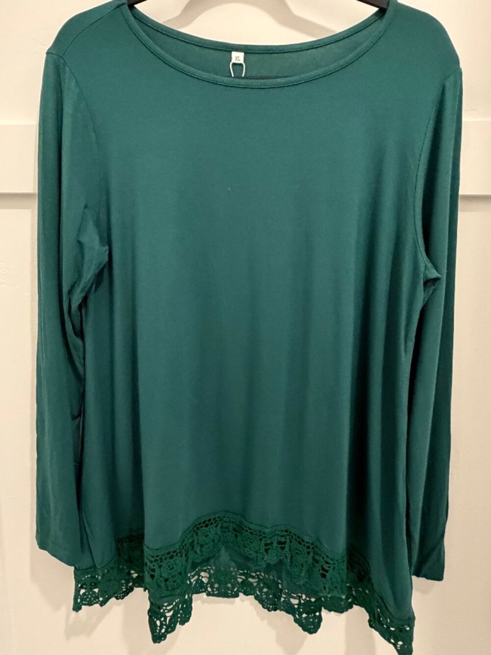 Qixing Green Long Sleeve Top XL Lace Hem Stretch Tunic Blouse